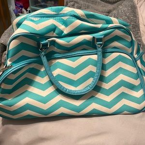 turquoise chevron tote bag w wheels